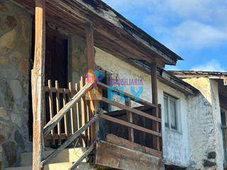 Casa a Larouco