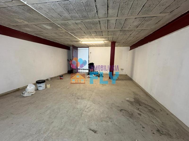 Foto 176bec83-14e3-472b-883f-a9a5dcfc6c8a. Alquiler local comercial en Plaza España - Corte Inglés Vigo