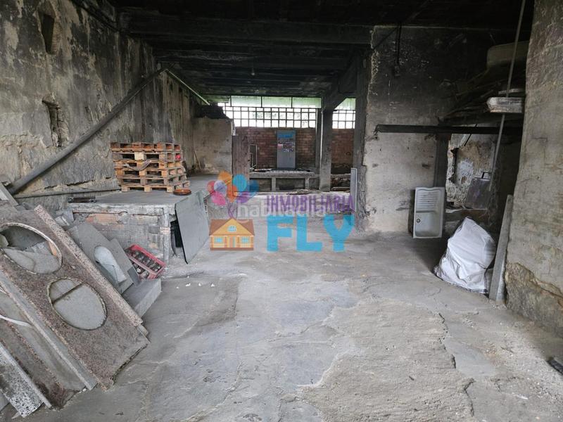 Foto 3f454d65-43f0-4a6f-9ba0-7d982582ce56. Local comercial en Barrocanes Ourense