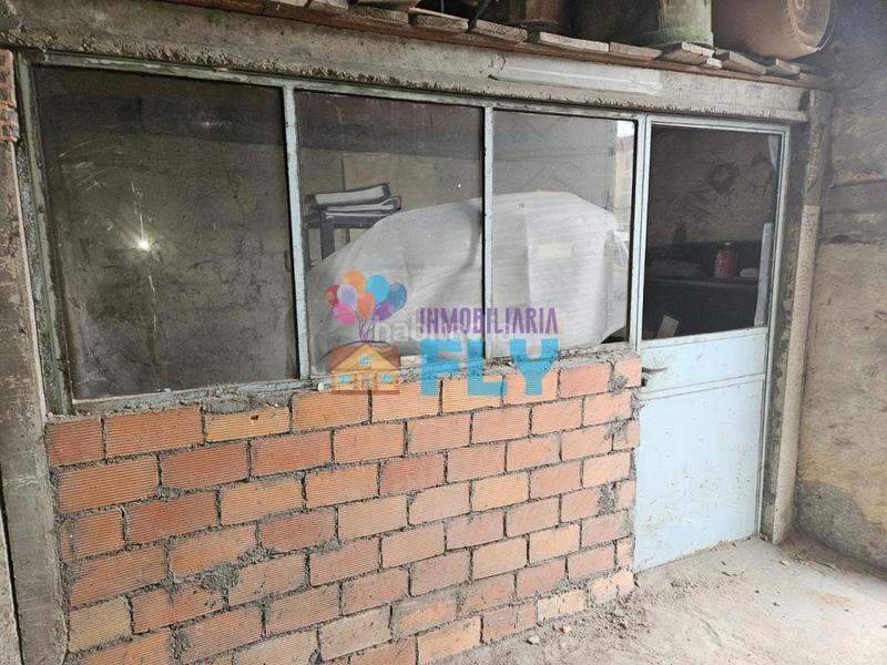 Foto 93802aaf-aef8-4caf-a5c3-6d3859db8079. Local comercial en Barrocanes Ourense