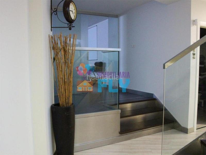 Foto 8e55a9ae-62c0-4d43-9411-312d7c265ec9. Local comercial a Fátima Vigo