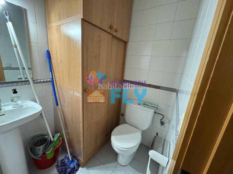 Foto 2dae28a5-7b09-45df-9d9b-fbc2345105f6. Local comercial a Coia Vigo