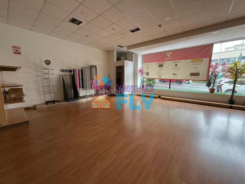 Foto bcb6d347-8692-4eb3-a07f-7f4dab5ca9ab. Local comercial en As Travesas - Balaidos Vigo