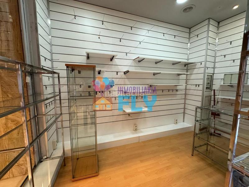 Foto cac64927-e906-465d-ae0d-1ed7d011baee. Local comercial en As Travesas - Balaidos Vigo