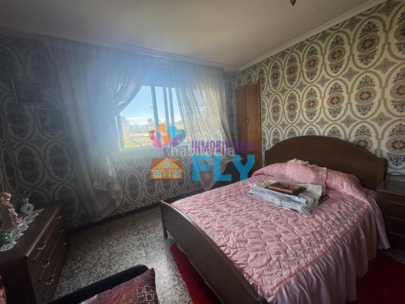 Foto dcc5ac8c-0f4a-48f6-a176-b8f1034e7375. Casa con riscaldamento parcheggio in San Rosendo Ourense