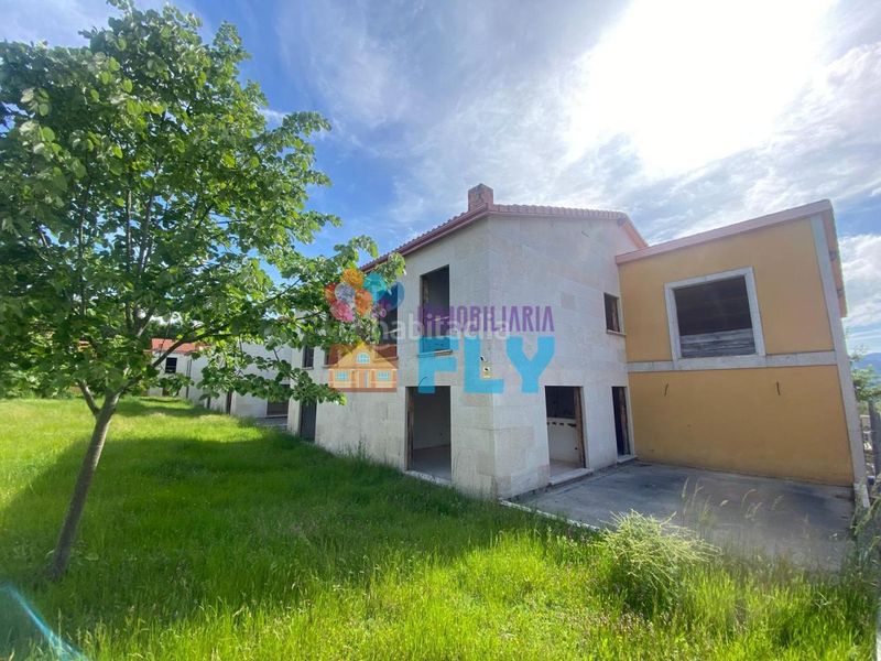 Foto b01d2926-9660-47a0-86af-2288d3e2acde. Xalet amb calefacció aparcament a Allariz
