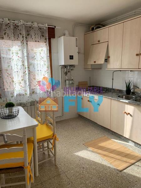 Foto 015a9df3-4aaa-4c5b-ac73-3a3e3f0783d5. Xalet amb calefacció a Sanxenxo pueblo Sanxenxo