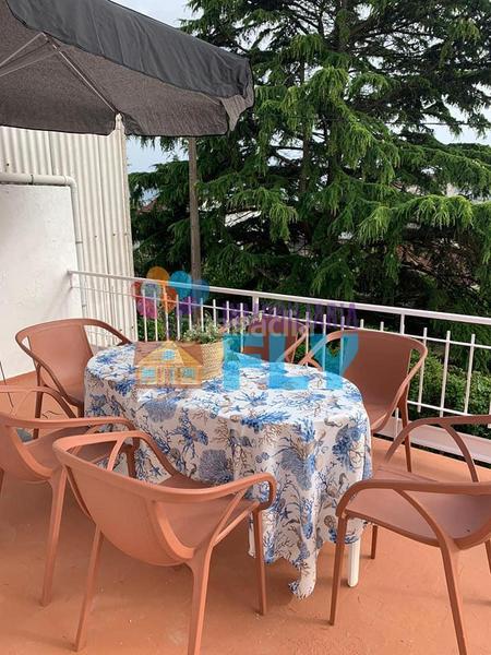 Foto 2d1dce2e-28e8-4aae-87e5-042e2d41fb81. Xalet amb calefacció a Sanxenxo pueblo Sanxenxo