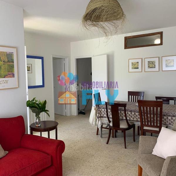 Foto bcebde84-c055-4f54-937d-3ef64226b9c7. Xalet amb calefacció a Sanxenxo pueblo Sanxenxo