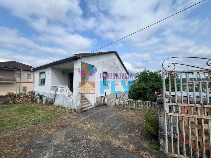 Foto 6feb8e2d-d8ca-4063-9989-db77076c91a8. Chalet en As Lagoas Ourense