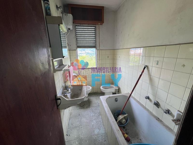 Foto 70c9f132-75e1-4b20-a5bd-643ebfe090bd. Chalet en As Lagoas Ourense