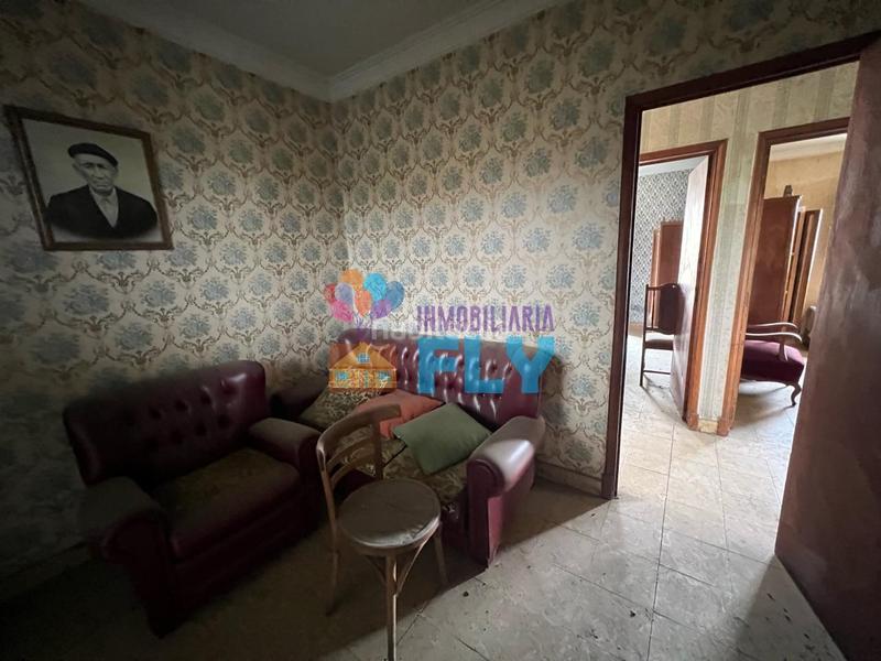 Foto de0a610f-df24-4aa8-975a-a3377cdf2490. Chalet en As Lagoas Ourense