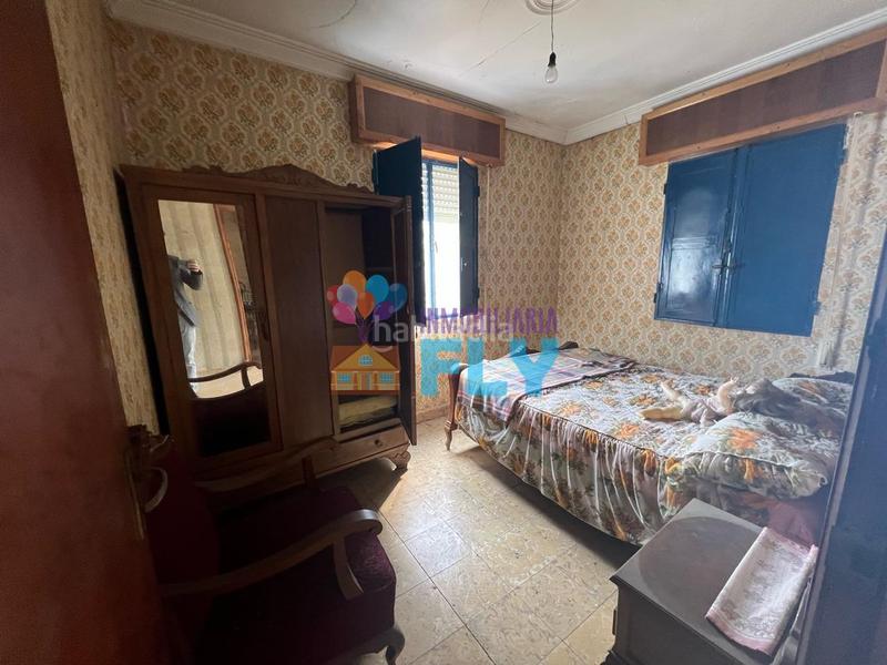 Foto e7fda56a-ec5a-4cf2-aecb-c2914d232473. Chalet en As Lagoas Ourense