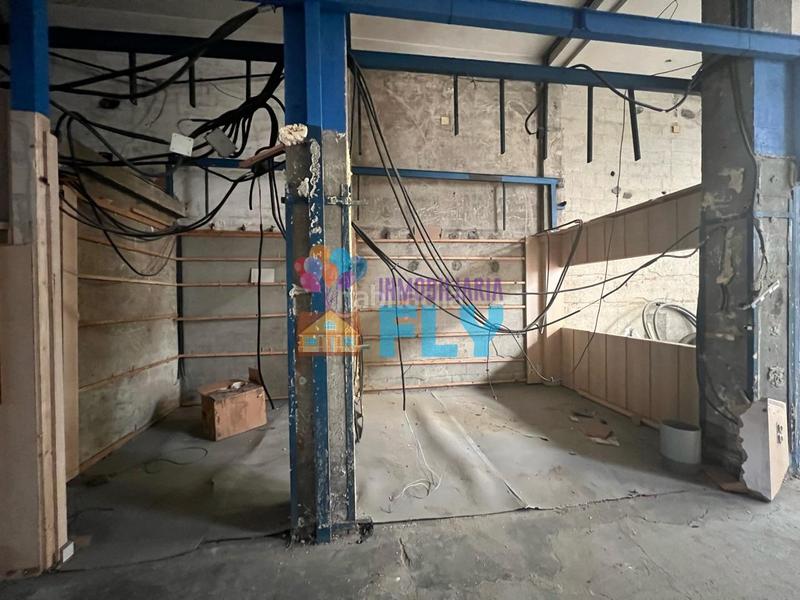 Foto 4701d1ff-cca5-43a0-b55b-b597c3739cbf. Local comercial en Centro Ourense