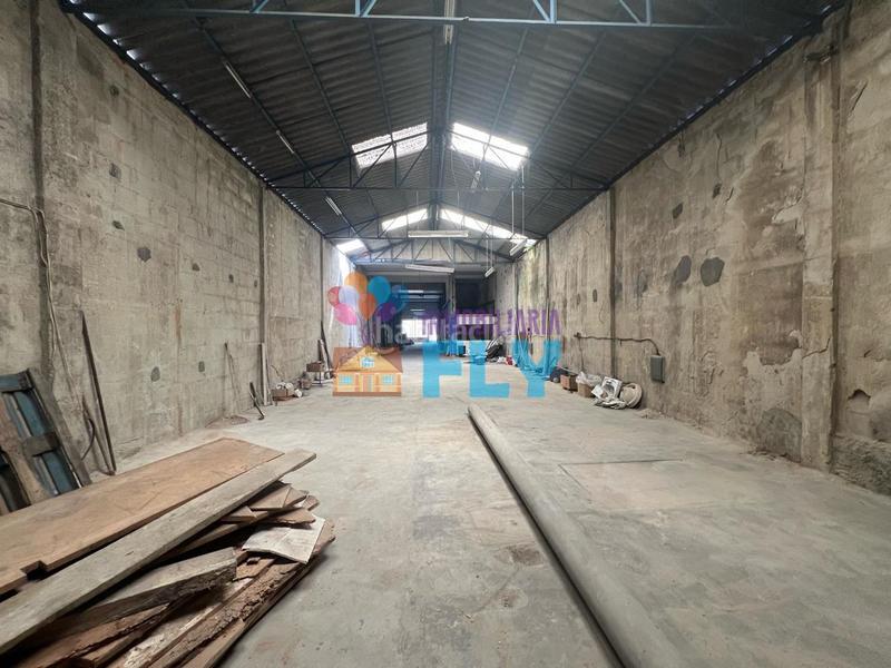 Foto a6ffc41c-c2c8-4627-bc60-3e1751287515. Locale commerciale in Centro Ourense
