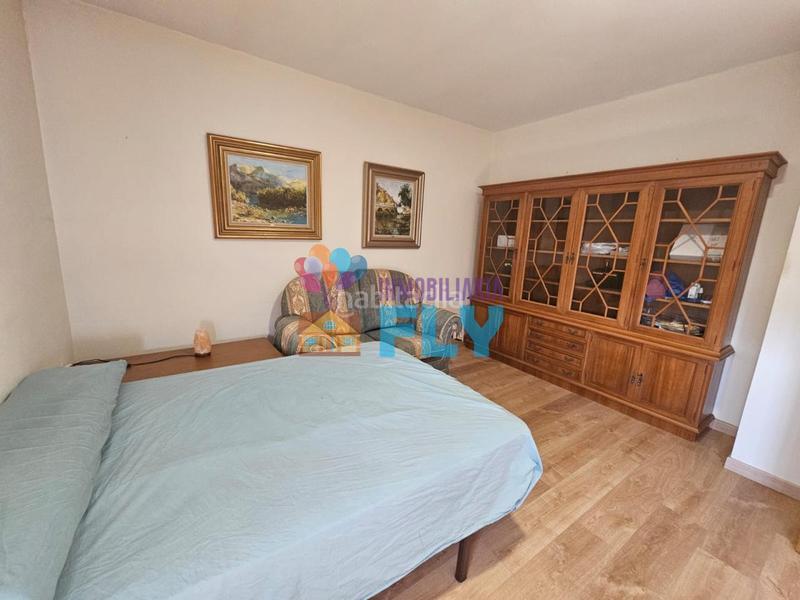 Foto 54edc676-ac2b-487f-bb7c-28bbb6dac791. Chalet en As Lagoas Ourense