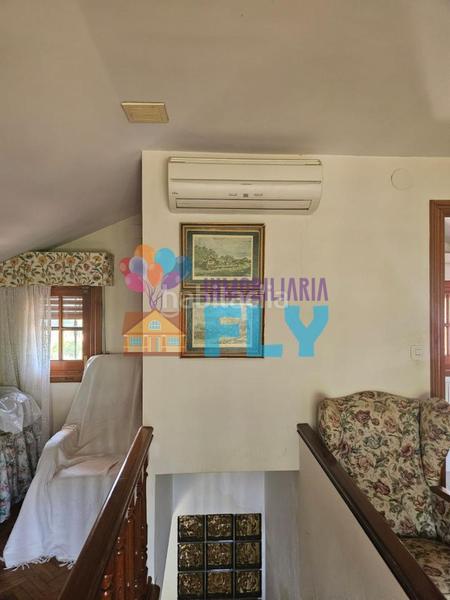 Foto 6f96f6cd-0463-4f53-9bdc-2c6ab0f56a1b. Chalet en As Lagoas Ourense