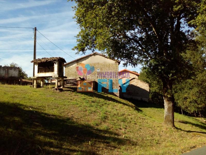 Foto 6eff6098-8d1a-4408-b824-c3d611fb0890. Casa amb calefacció a Amoeiro
