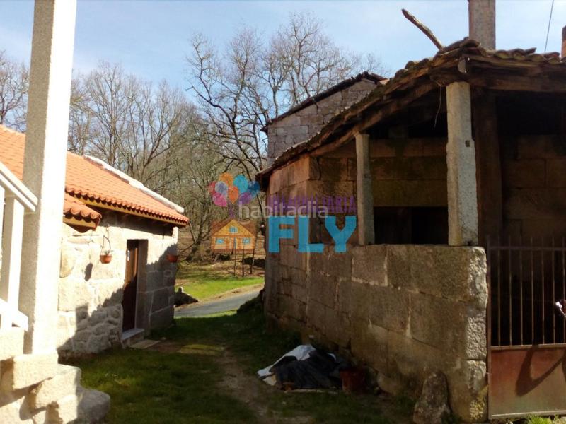 Foto ee1089e1-ee60-473b-87ce-0a63627bf88c. Casa amb calefacció a Amoeiro