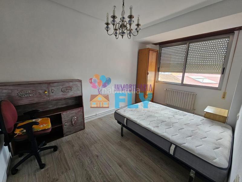 Foto 63c57d78-a4bc-42ad-a58f-7e62baa25c0f. Location duplex avec chauffage dans Universidad Ourense