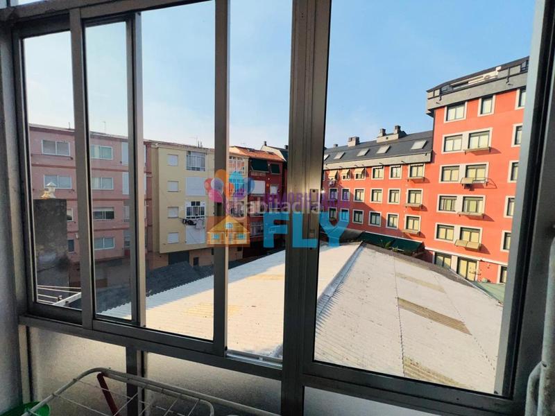 Foto 74699876-9ad5-4094-9748-0b3baf7f3138. Piso en Universidad Ourense