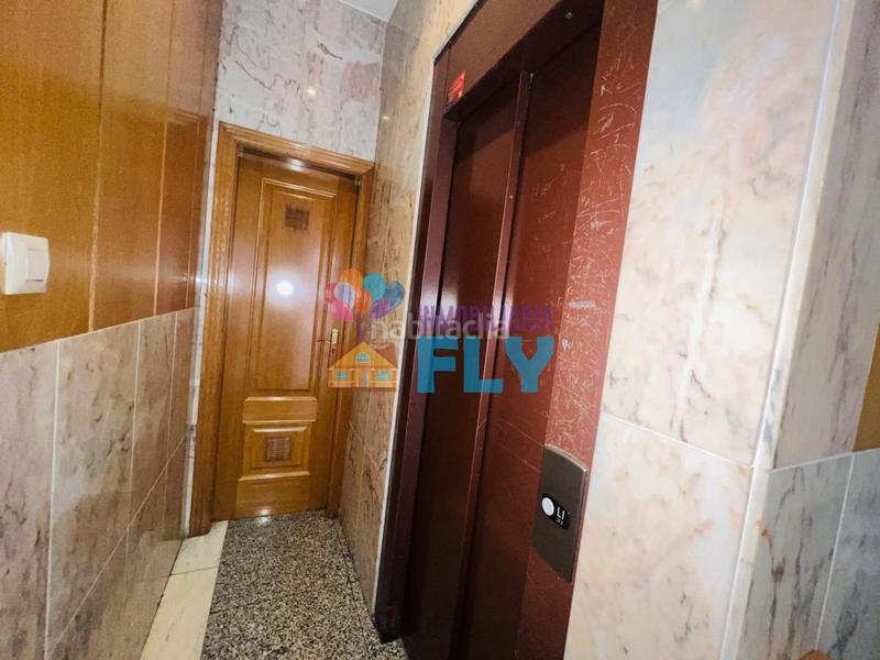 Foto b09ca0c4-8bd4-4892-a5b8-92a39bd07864. Piso en Universidad Ourense
