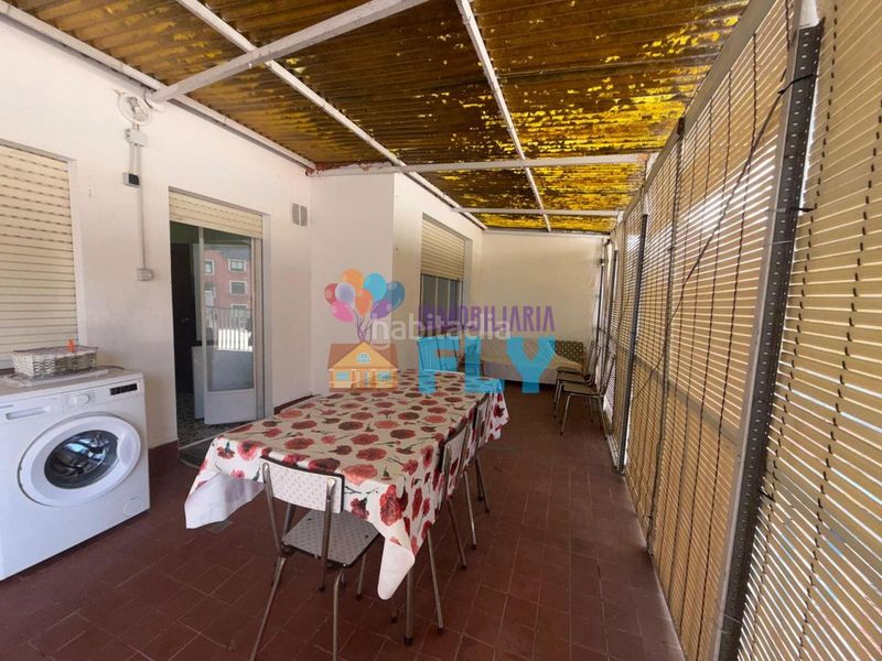 Foto 0e70cd56-98d1-4d4e-9158-7f6a2e77f4bb. Pis a Universidad Ourense