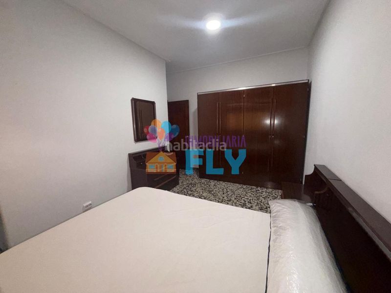 Foto 341c2483-d2ab-46c2-b2bc-5b41fffef722. Pis a Universidad Ourense