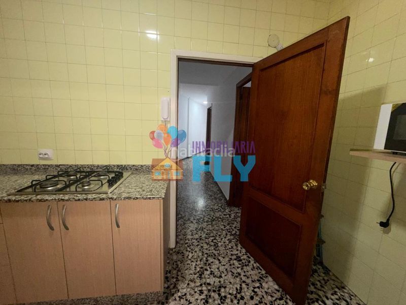 Foto 45d1f649-92bd-45c3-9682-ed8de04ac1d1. Pis a Universidad Ourense