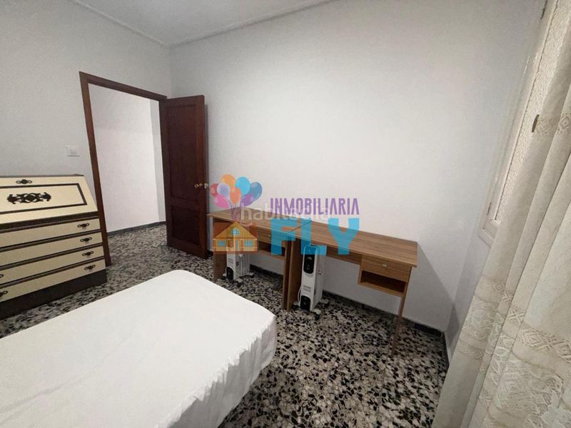 Foto 5c34bcfe-dad6-450a-a2d6-746a383ddcf0. Pis a Universidad Ourense