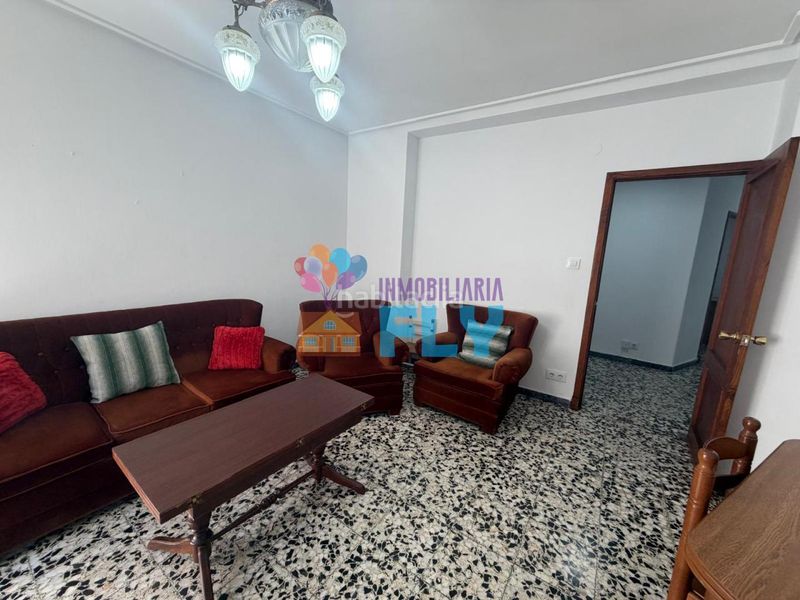 Foto a572fd5b-d1df-4bc9-9047-1bfb00b2283e. Pis a Universidad Ourense