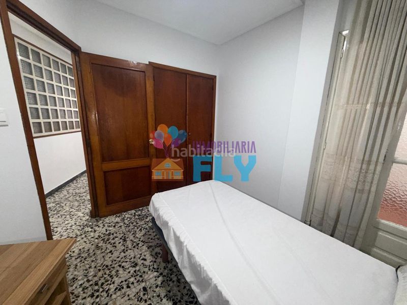 Foto d262f93b-f8f6-499b-92d2-93480a6d3d20. Pis a Universidad Ourense