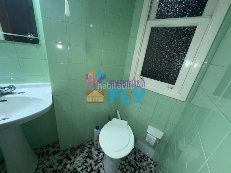 Foto db3f06c8-537c-4ac0-a59a-a46394c16f7c. Pis a Universidad Ourense