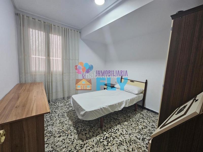 Foto 5b11e047-7391-4cb5-a69b-8a0a9e28870e. Pis a Universidad Ourense