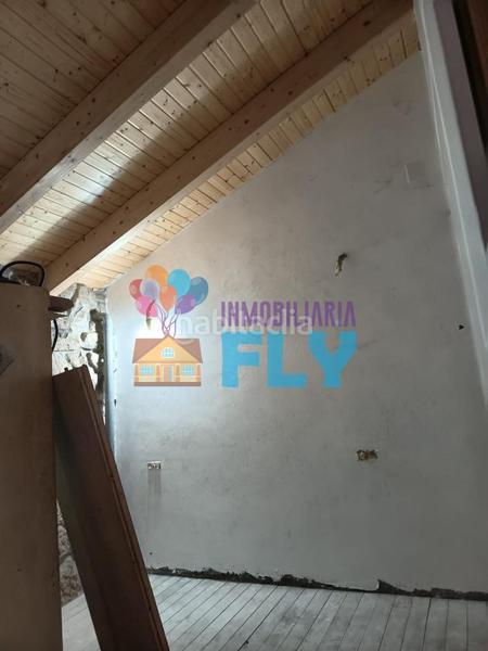 Foto 54fa18b2-fe4f-49fa-ab26-be2d45739152. Casa en San Cibrao das Viñas