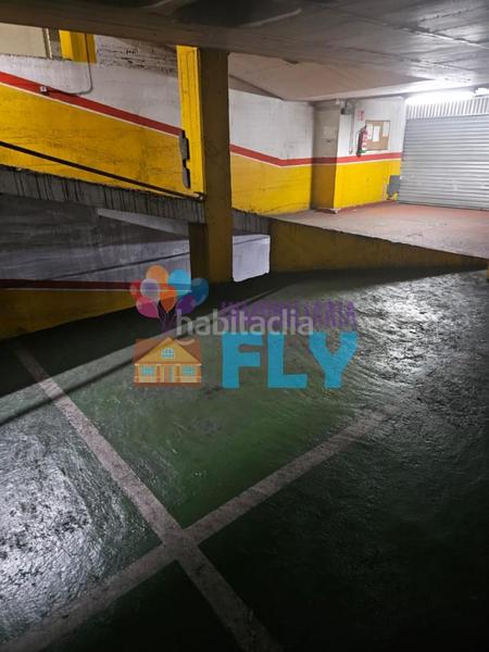 Foto c10a3fb5-5ba3-44fb-b457-969d75dc0870. Parking coche en Centro Ourense