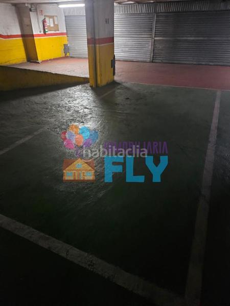 Foto f135bbc8-2f67-4372-b7a5-e448cfce48a5. Parking coche en Centro Ourense