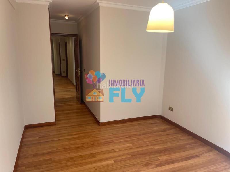 Foto dd544ed5-02eb-4cf6-b470-aae84653c17f. Flat with heating parking in Plaza España - Corte Inglés Vigo