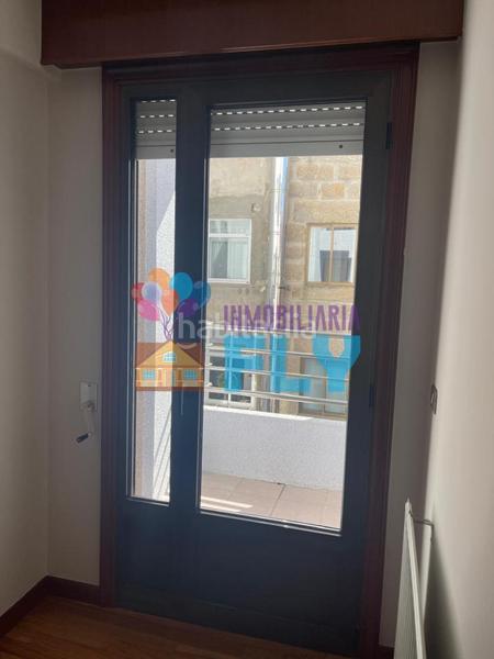 Foto f925d6a1-bfd4-4373-8243-178ce04e4337. Flat with heating parking in Plaza España - Corte Inglés Vigo