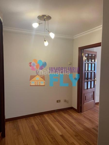 Foto 7abc03ad-4b66-49eb-8ee8-1db6ad944ab1. Piso en Plaza España - Corte Inglés Vigo