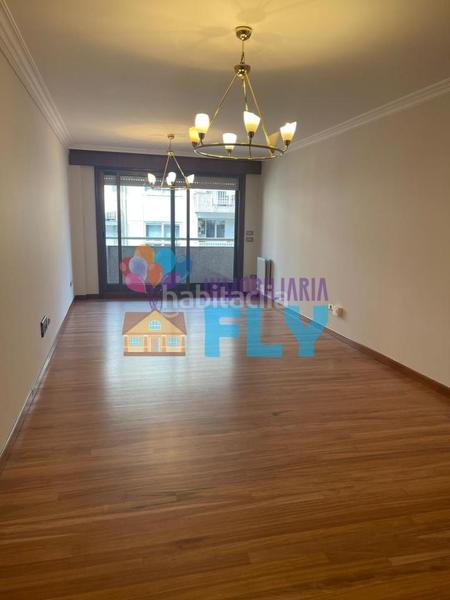 Foto c30da5d5-9369-4795-863b-7eaaa57ec437. Piso en Plaza España - Corte Inglés Vigo