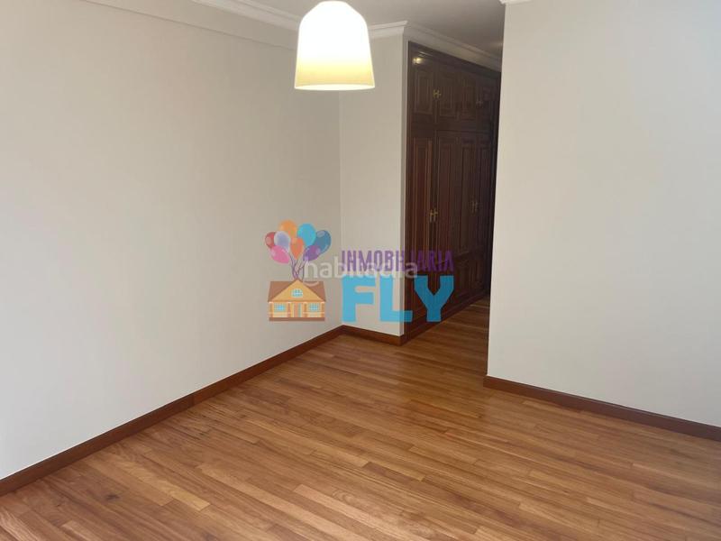 Foto d5d8596d-8760-47e8-95c8-ca13688e7f5c. Piso en Plaza España - Corte Inglés Vigo