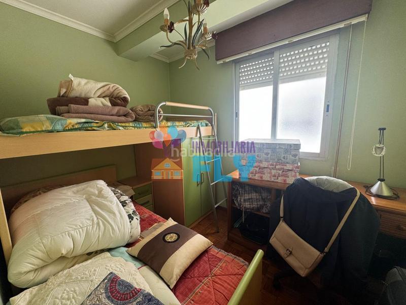 Foto 8869c6f0-2ec3-4b50-a4b9-a4a7916cd97d. Location appartement avec chauffage parking dans Posío Ourense