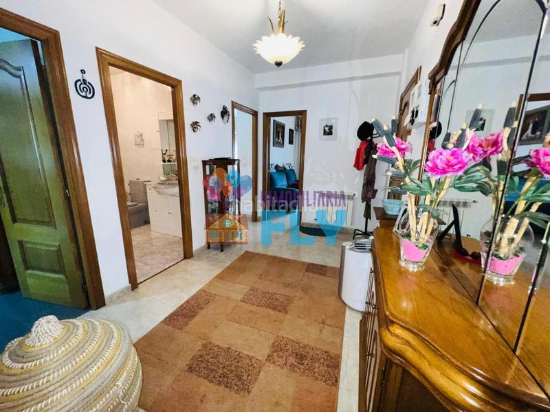 Foto d50efbdd-9851-48ce-8ba8-d50c07ecb719. Apartamento en Casco Viejo Ourense