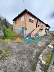 Country house in Maside