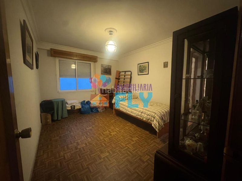 Foto 6d96dd79-2bbf-48f9-b5af-4ec9ea24ee69. Piso en Centro Ourense