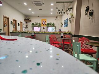 Traspàs Local Comercial a Centro. Traspaso cafeteríabar montada y funcionando  lista para trabajar