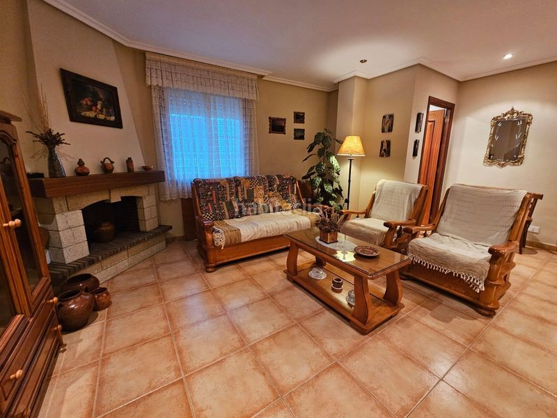 Foto 12dda2b2-6c08-4585-b75f-fe5a4e0ab87a. Casa a Teixeira (A)