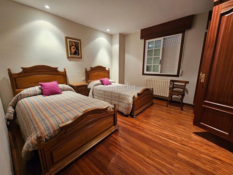 Foto b10bc23b-d001-440e-8054-e6c4c6c64269. Casa a Teixeira (A)