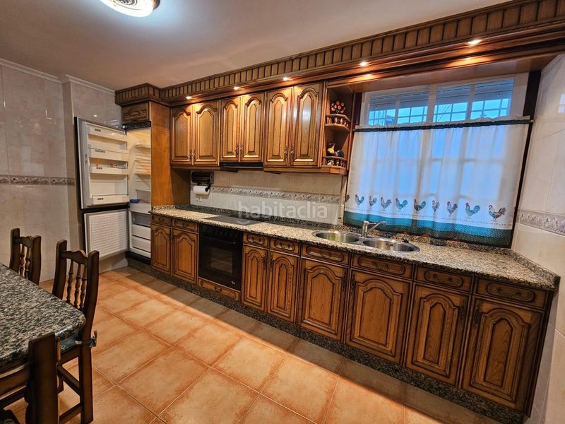 Foto d76ad8e7-7969-4e97-b565-71e603b212d7. Casa a Teixeira (A)